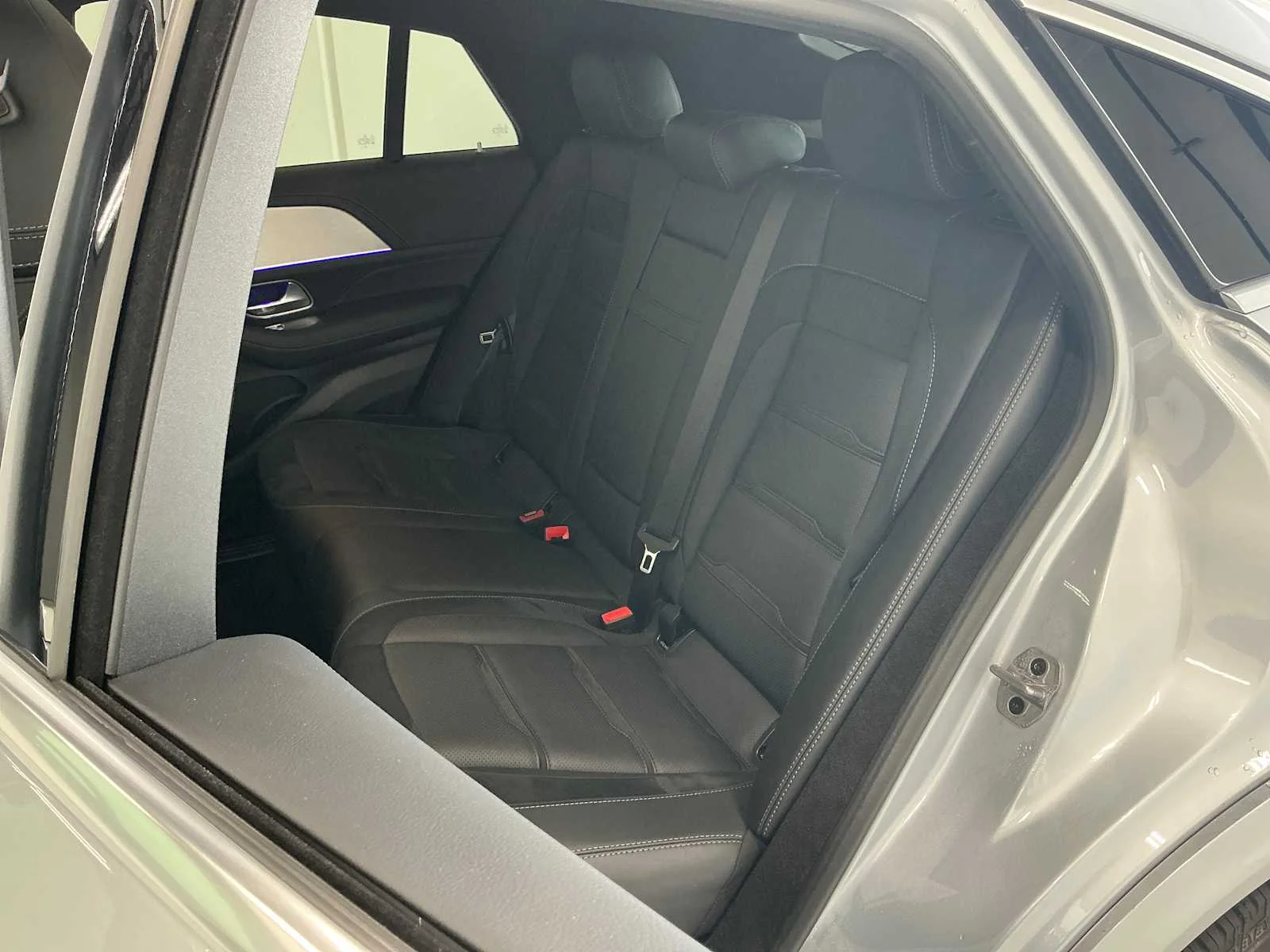 Certified Used 2025 Cirrus Silver Metallic Mercedes-Benz AMG® GLE 53 image 25