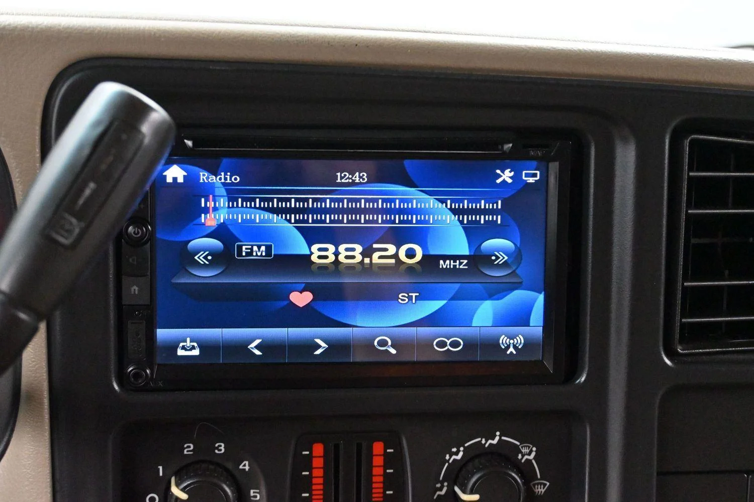Used 2005 Dark Green Metallic Chevrolet LS image 17