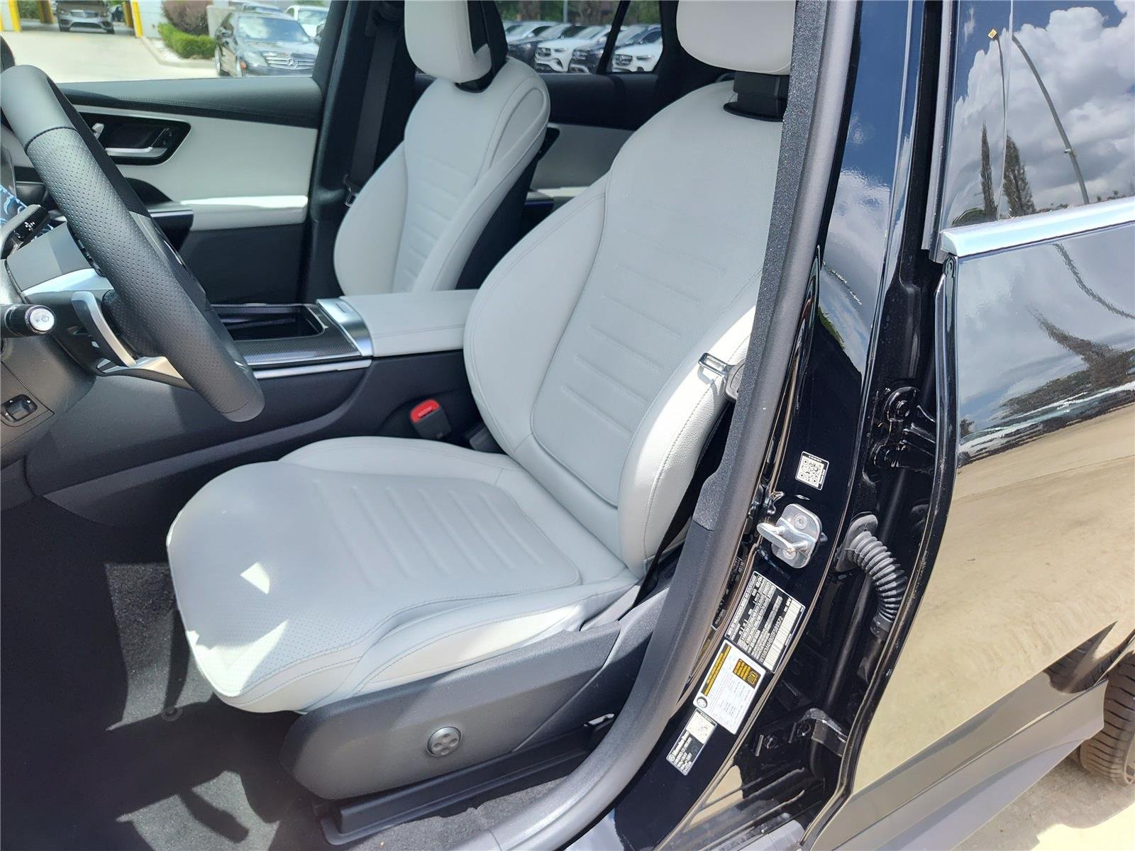 New 2026 Black Mercedes-Benz GLC 300 image 6
