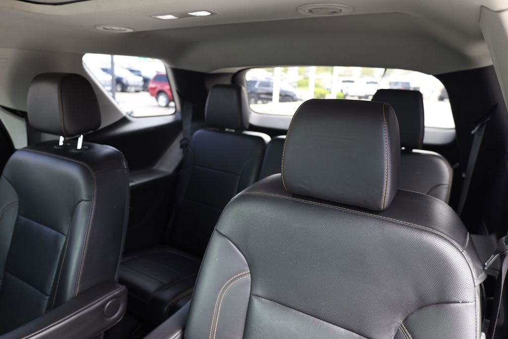 Used 2021 Summit White Chevrolet Premier image 23