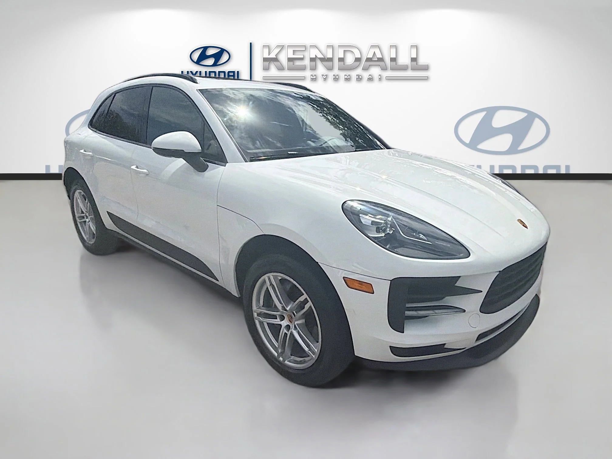 2021 Porsche Macan Base