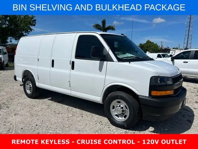 2025 Chevrolet Express 2500 Work Van HD's photo