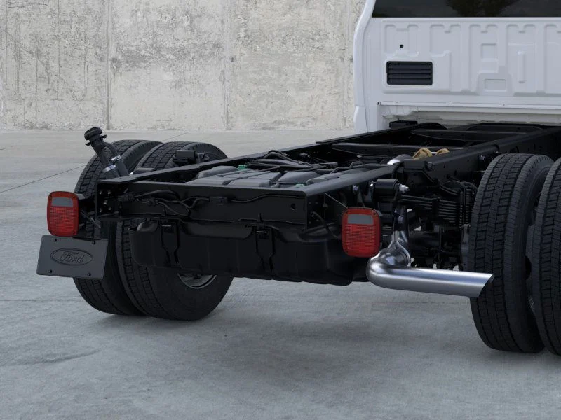 New 2026 Oxford White Ford F-450® XL image 21