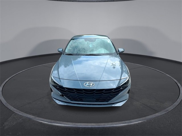 2021 Hyundai Elantra SEL photo 3