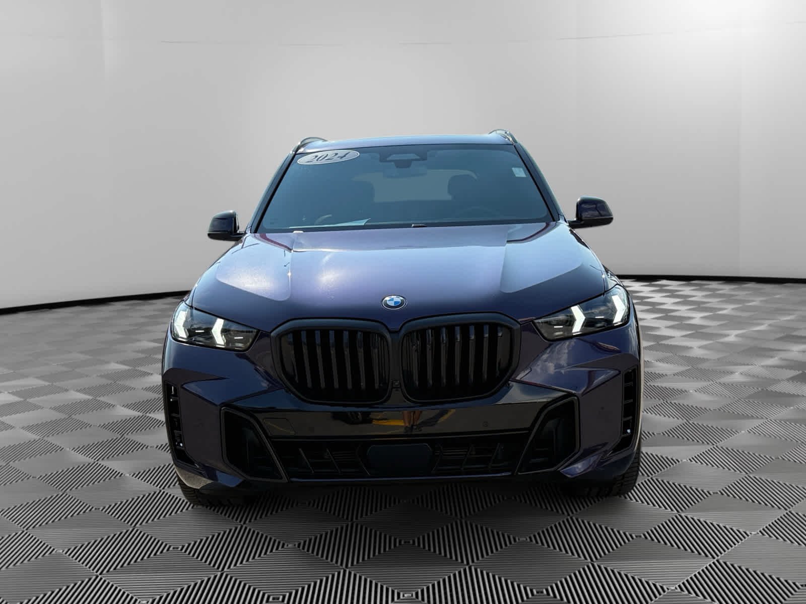 Used 2024 Technoviolet Metallic BMW xDrive40i image 2