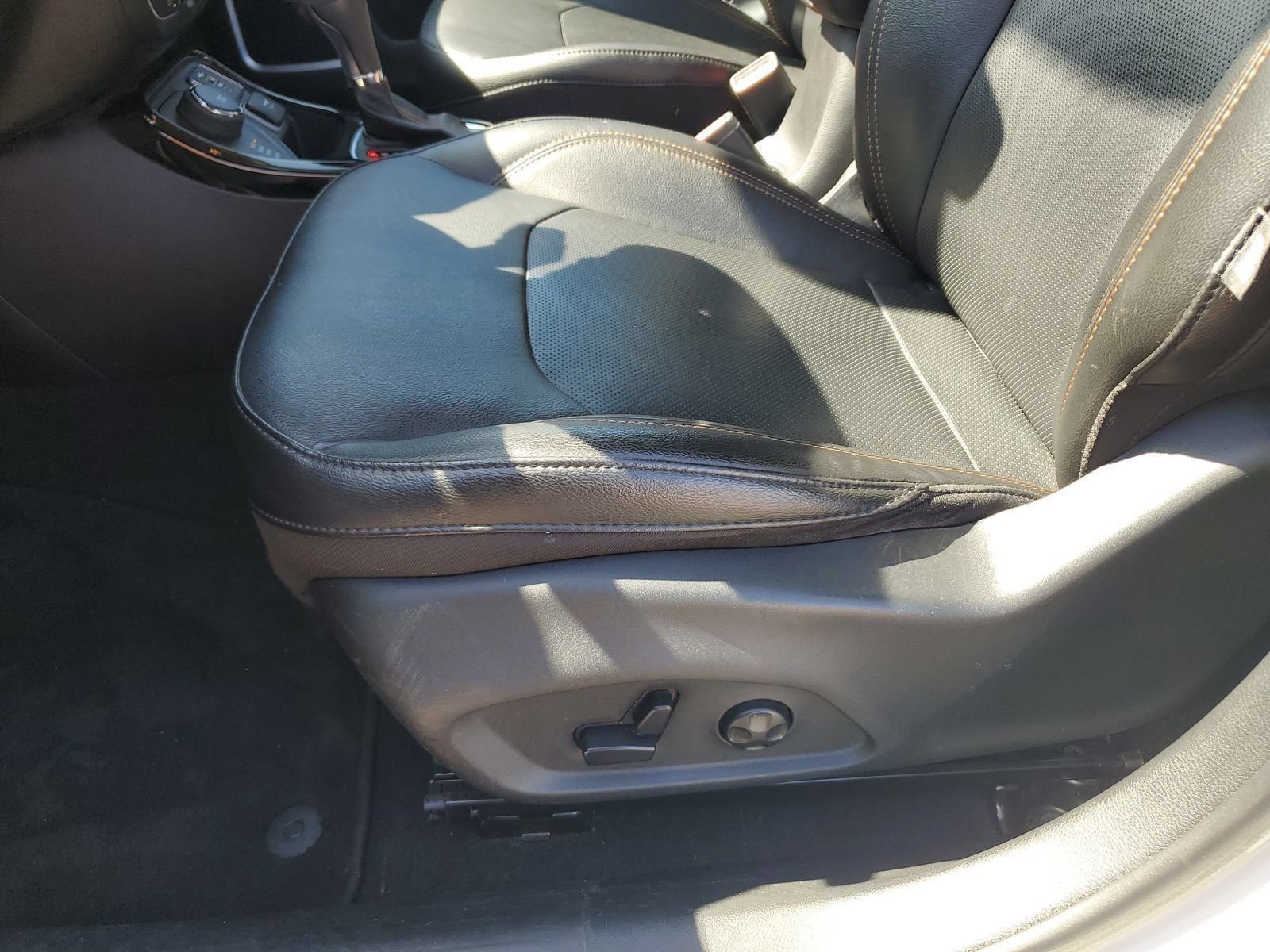Used 2020 White Jeep Limited image 14