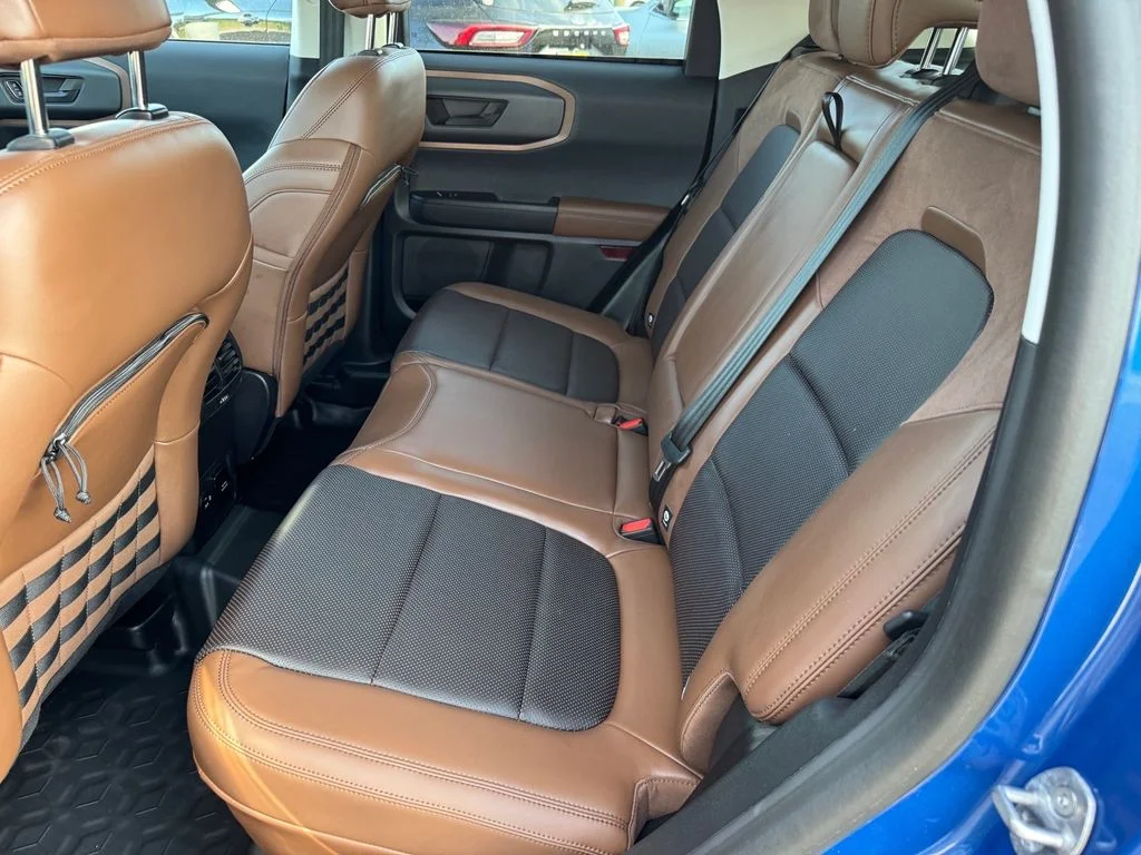 Used 2024 Blue Ford Badlands image 14