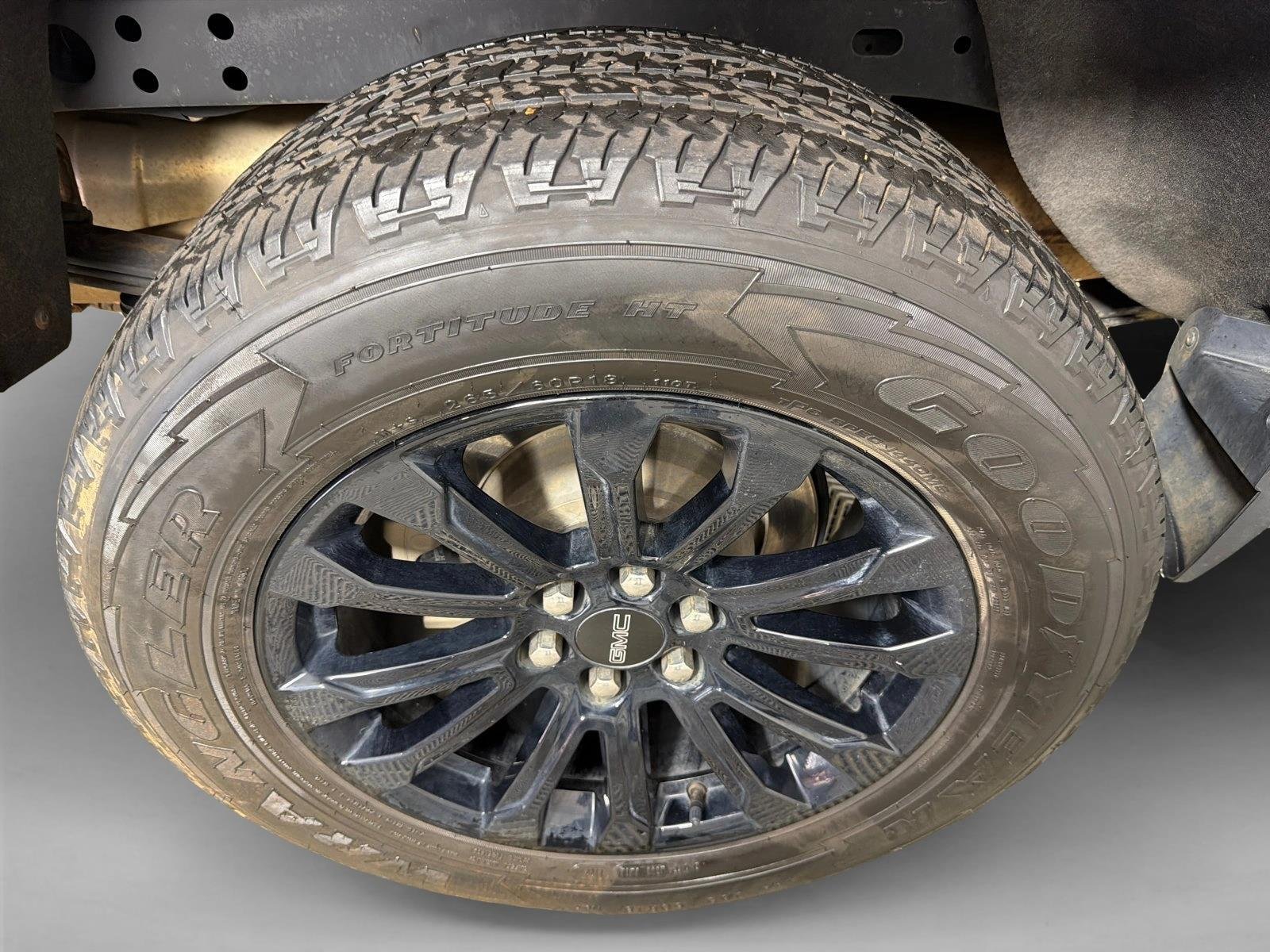 Used 2022 Satin Steel Metallic GMC 2WD Elevation image 17