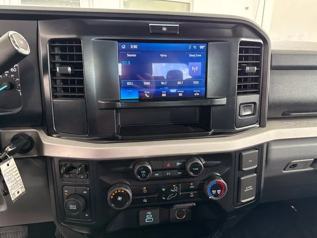 Used 2025 White Ford XLT image 18