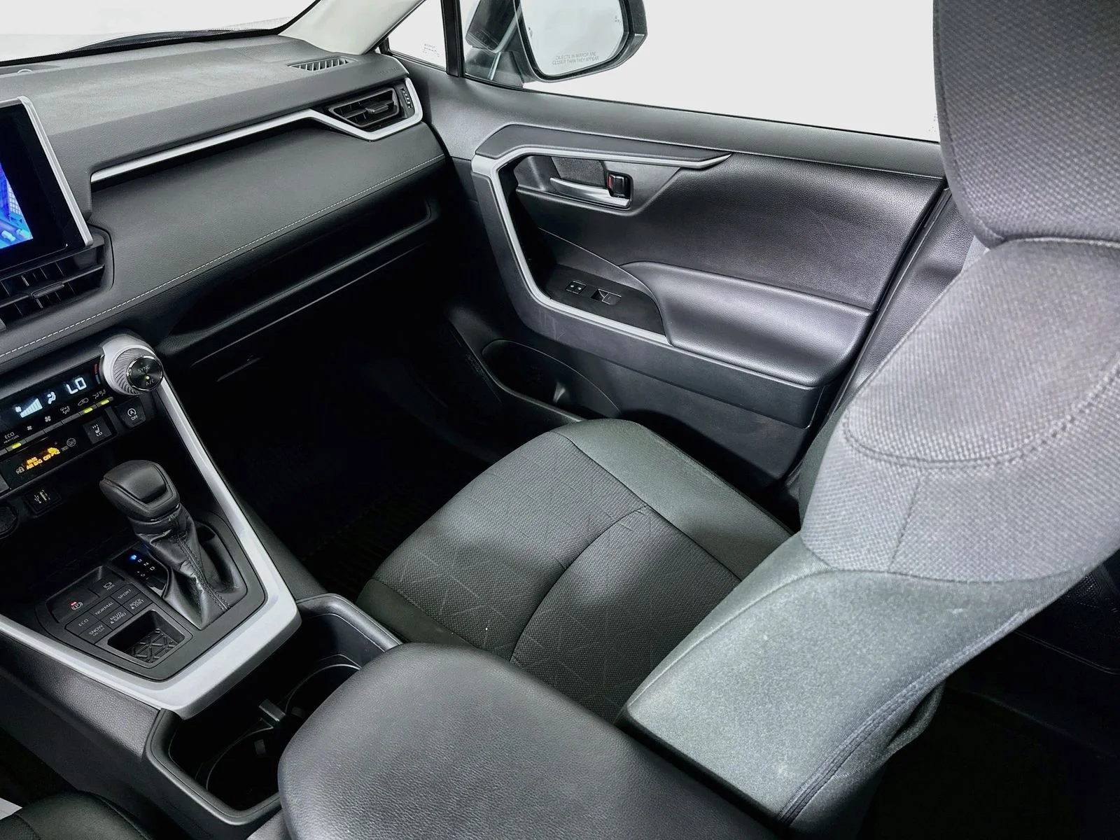 Used 2024 Silver Sky Metallic Toyota XLE image 24