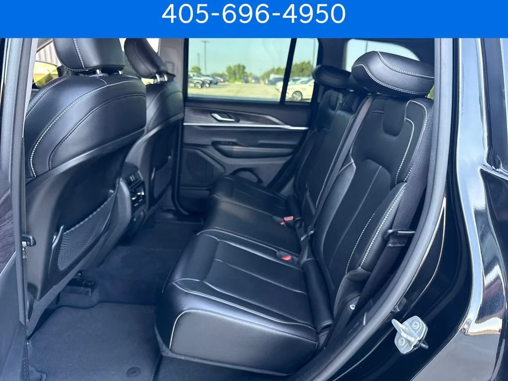 Pre-Owned 2023 Jeep Grand Cherokee Limited