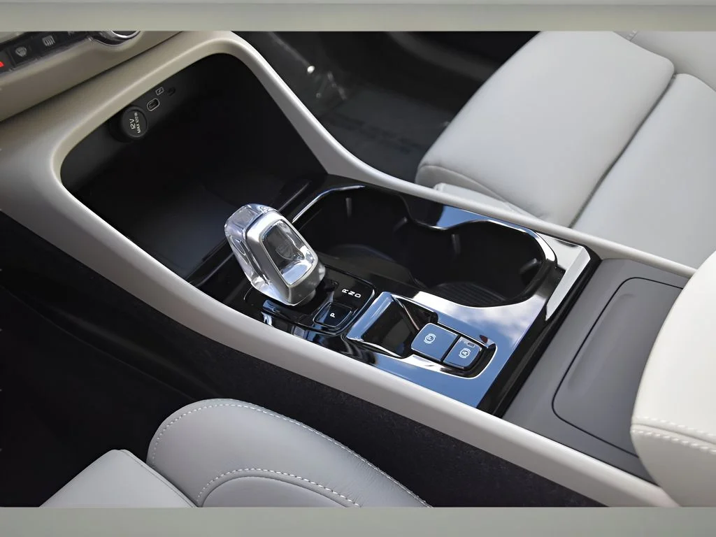 Used 2026 Cloud Blue Volvo Plus image 36