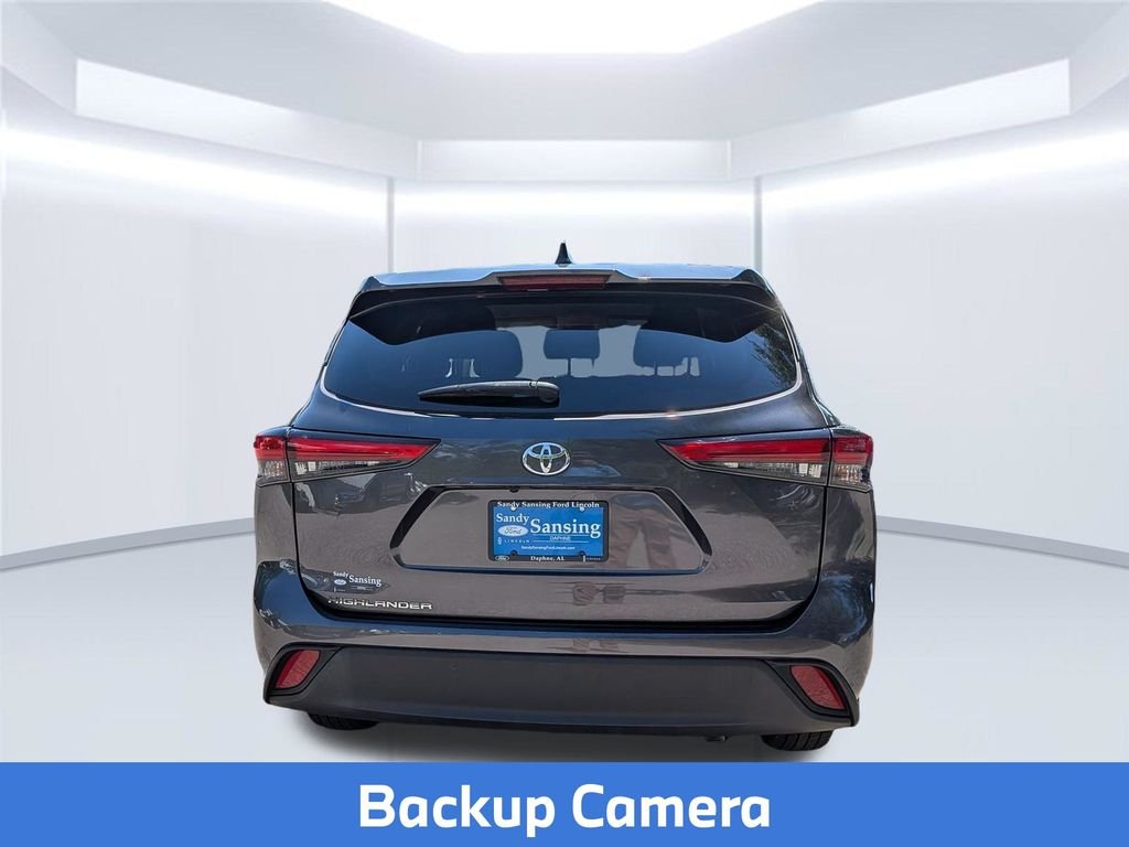 Used 2022 Gray Toyota L image 5