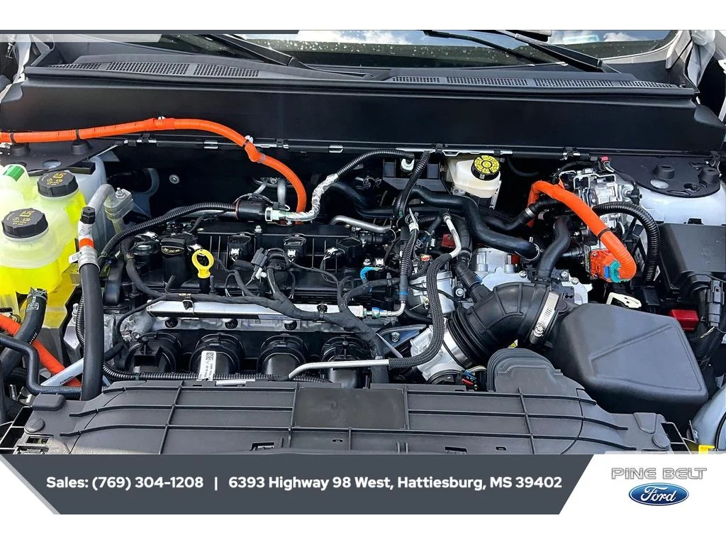 New 2026 Oxford White Ford XLT image 8