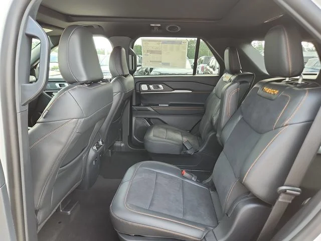 New 2026 Star White Metallic Tri-Coat Ford Tremor image 15