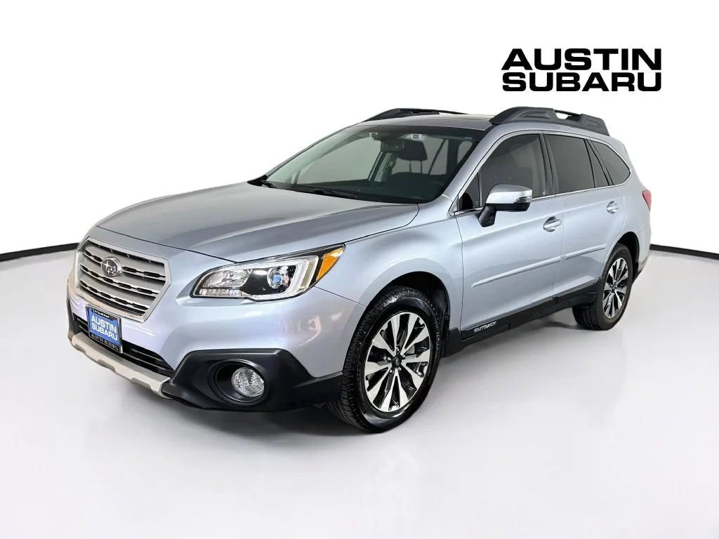 Used 2016 Silver Subaru 2.5i image 3