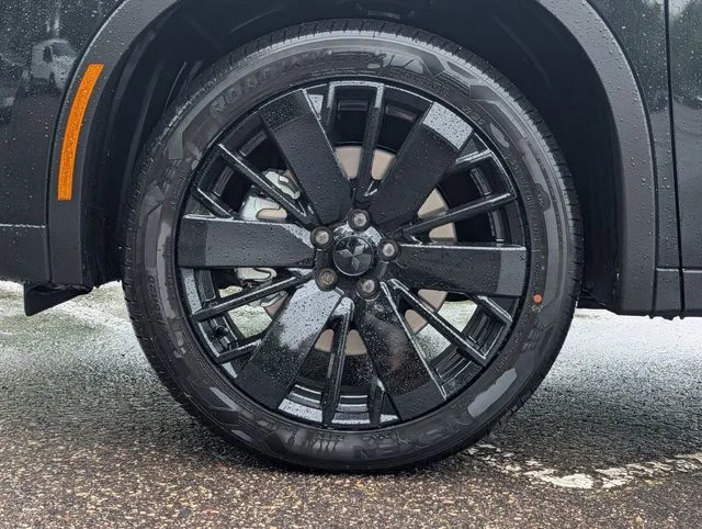 New 2026 Black Diamond Mitsubishi LE image 3