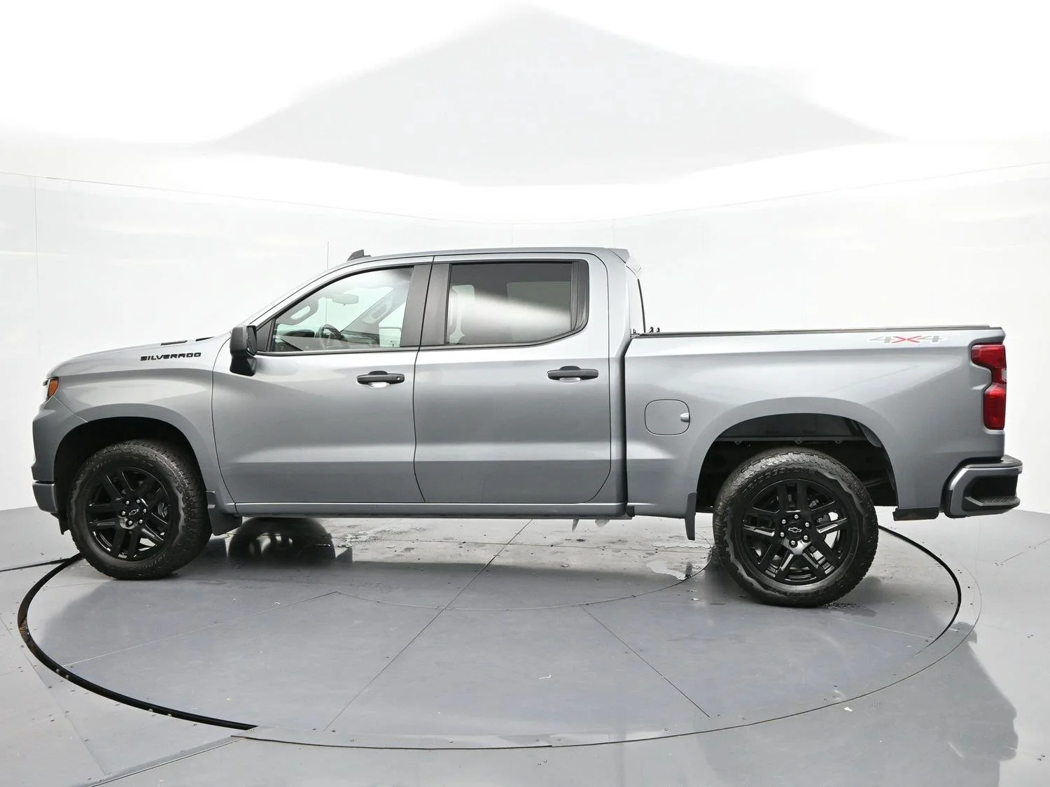 Used 2025 Sterling Gray Metallic Chevrolet Custom image 4