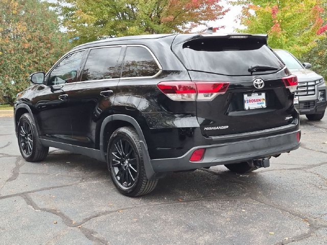 Used 2019 Black Toyota SE image 5