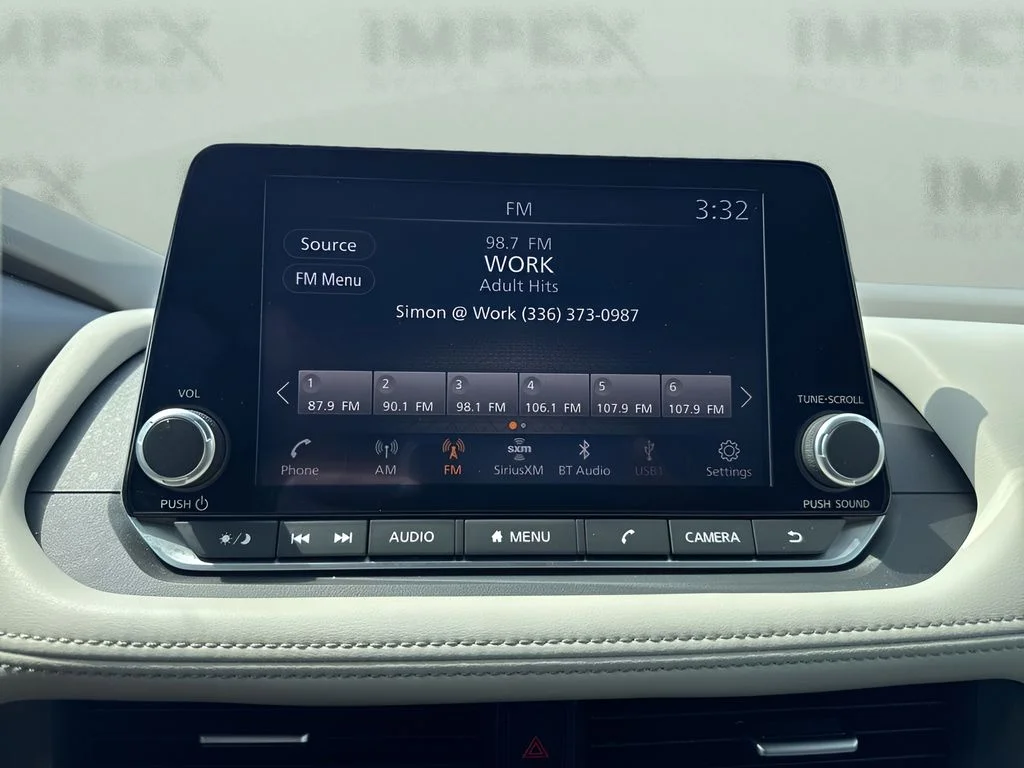 Used 2024 White Nissan SV image 18