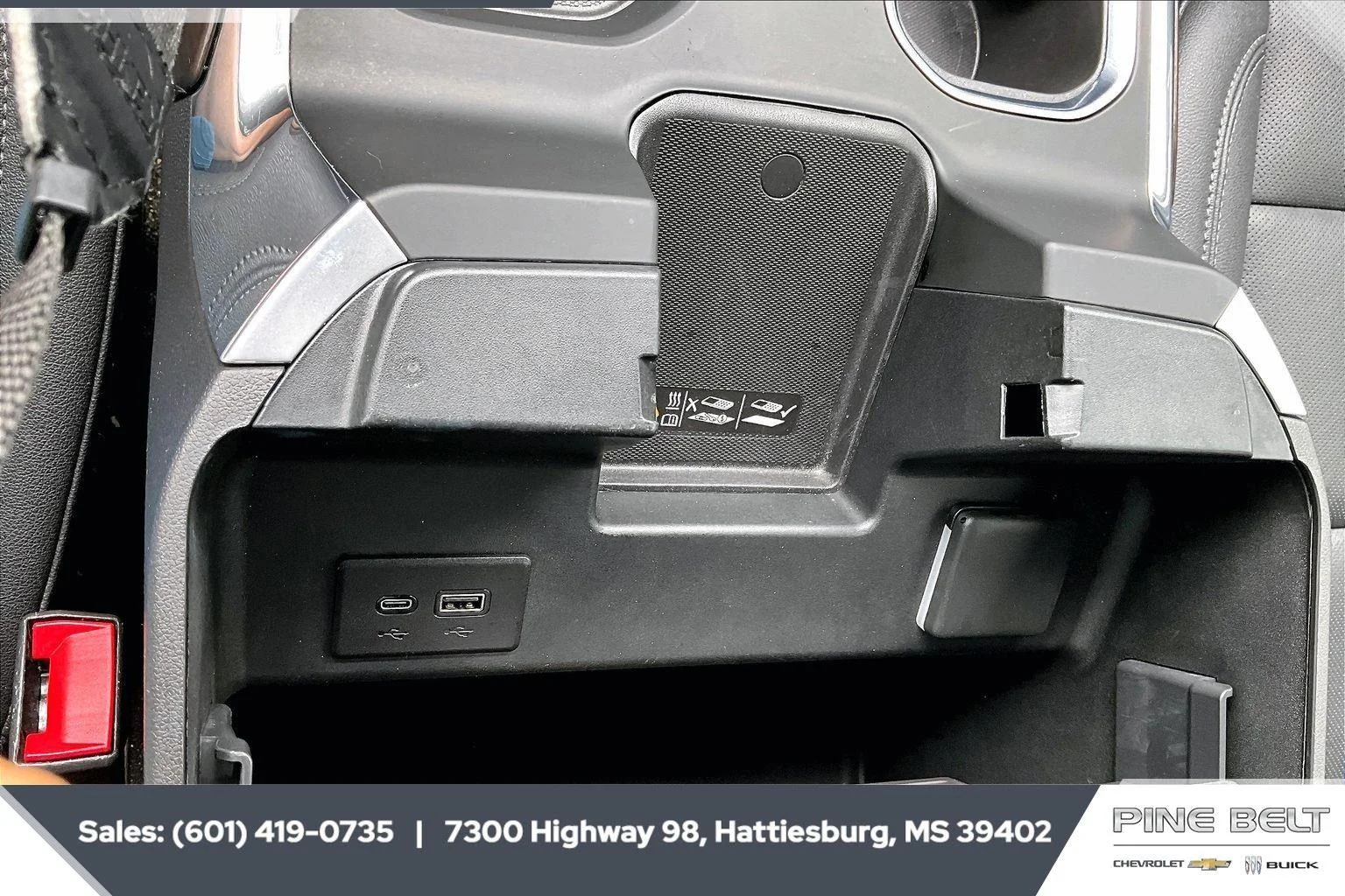 Used 2024 Sterling Metallic GMC SLT image 24