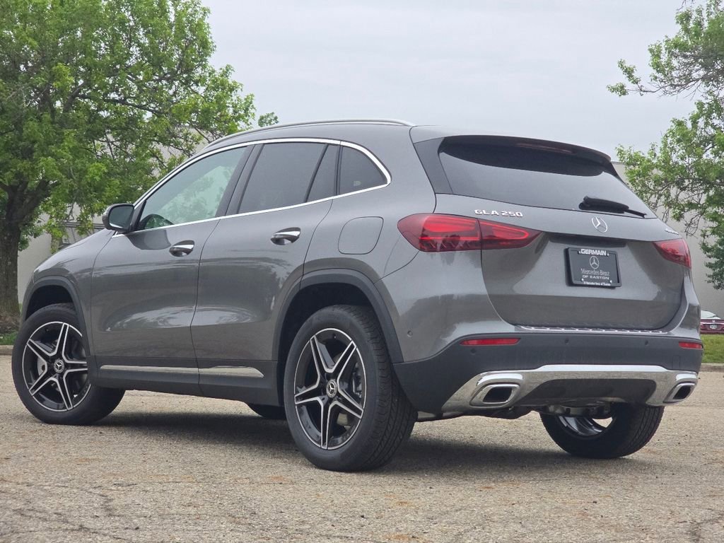 New 2026 Mountain Grey Metallic Mercedes-Benz GLA 250 image 50