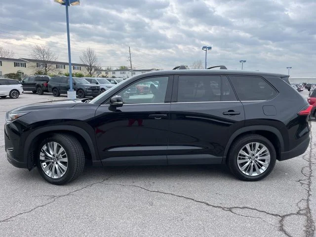 Used 2024 Black Toyota Platinum image 3