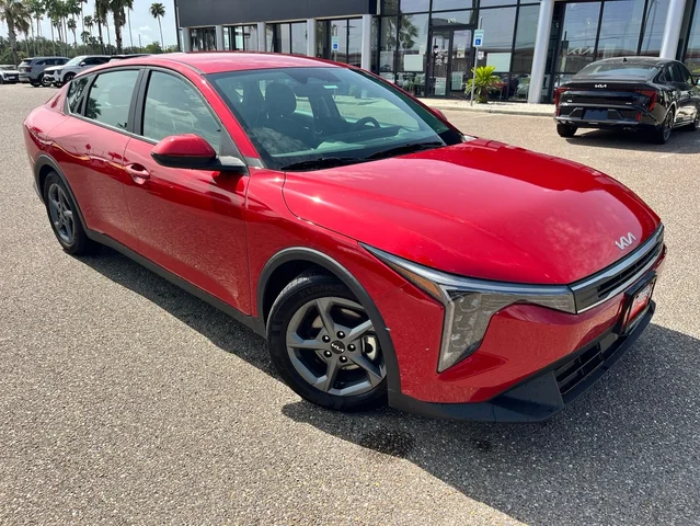 2025 Kia K4 LXS