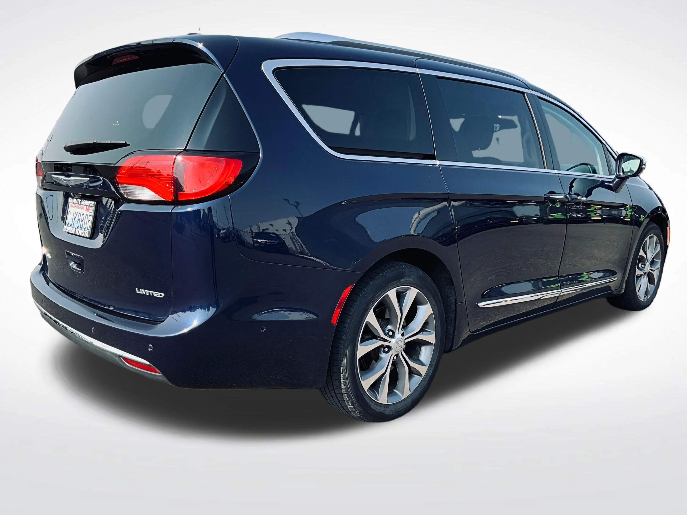 Used 2019 Blue Chrysler Limited image 2