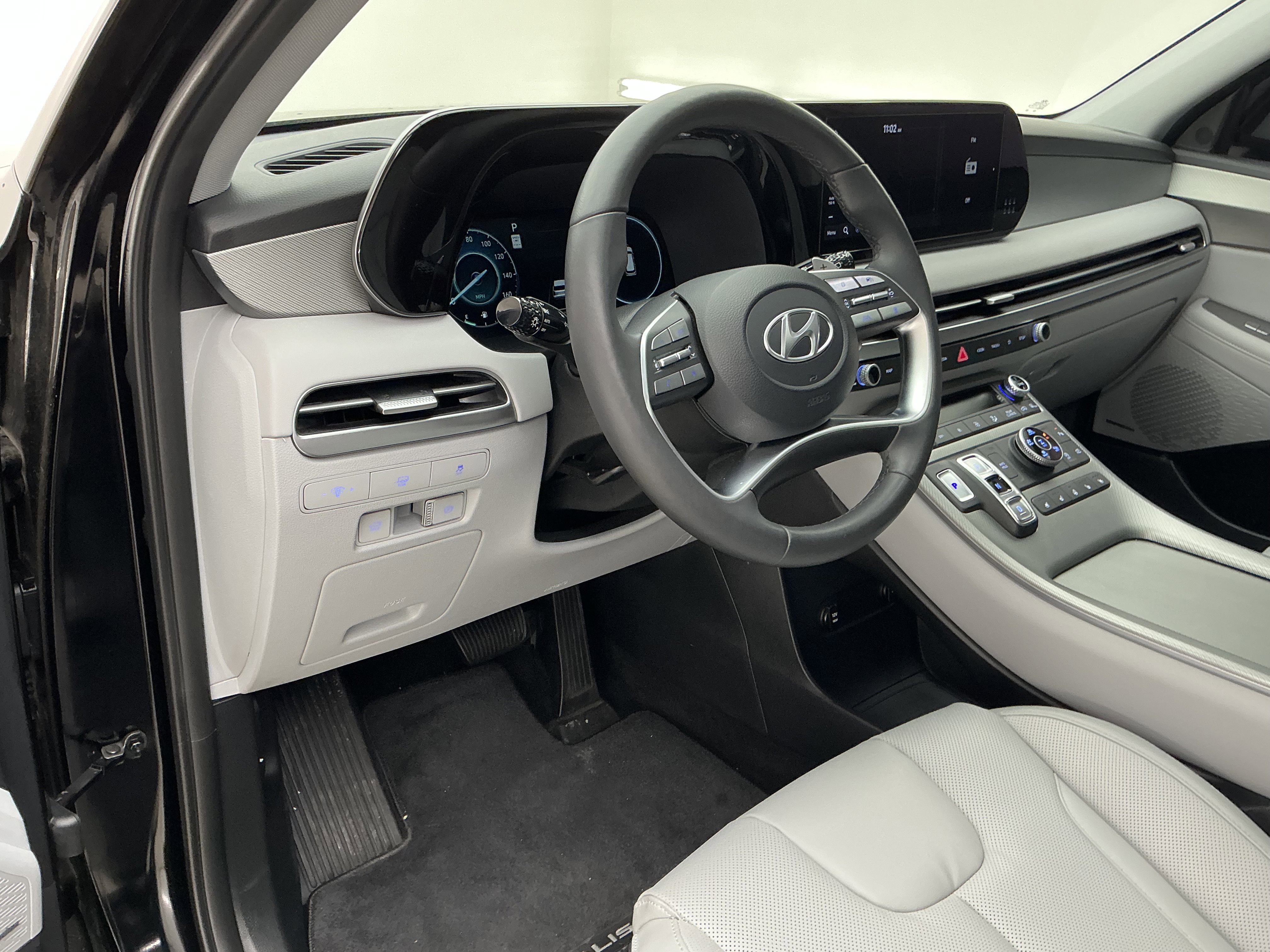 Certified Used 2023 Abyss Black Pearl Hyundai SEL image 16