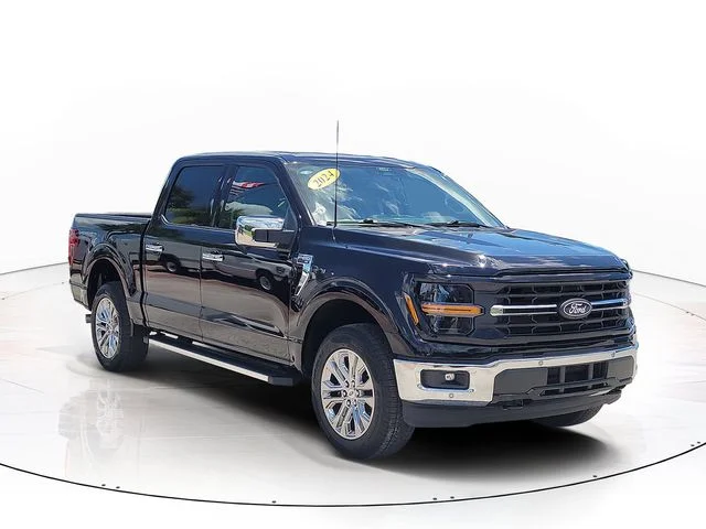 Used 2024 Black Ford XLT image 3