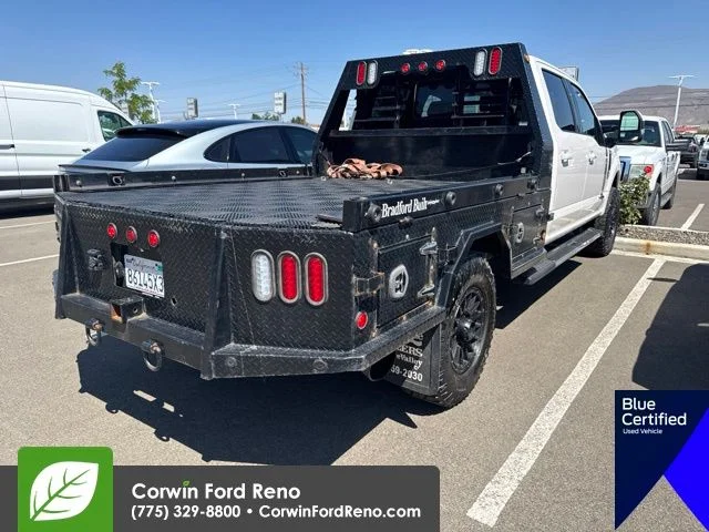 Used 2018 White Platinum Clearcoat Metallic Ford Lariat image 6