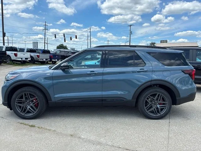 New 2026 Vapor Blue Metallic Ford ST-Line image 2