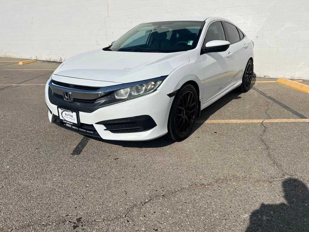 Used 2018 Taffeta White Honda LX image 1