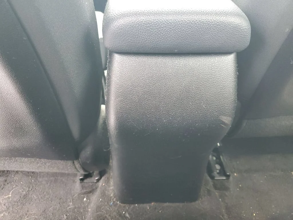 Used 2019 Black Kia LXS image 26