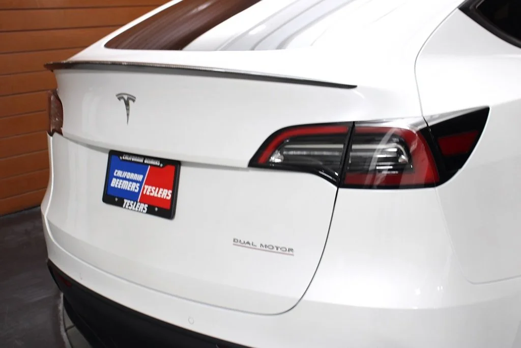 Used 2022 Pearl White Multi-Coat Tesla Performance image 3
