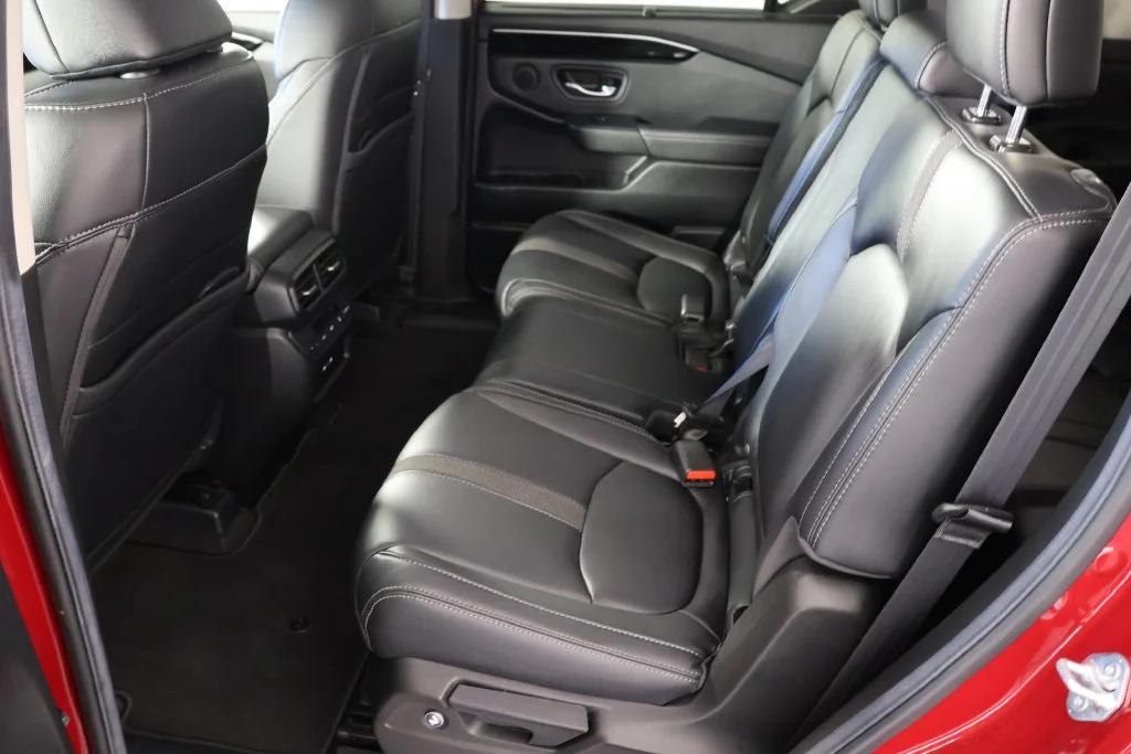 Used 2025 Radiant Red Metallic II Honda EX-L image 20