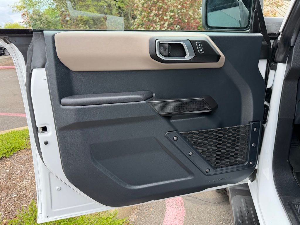 Used 2024 White Ford Wildtrak image 11