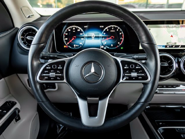 Used 2021 Patagonia Red Metallic Mercedes-Benz GLB 250 image 20