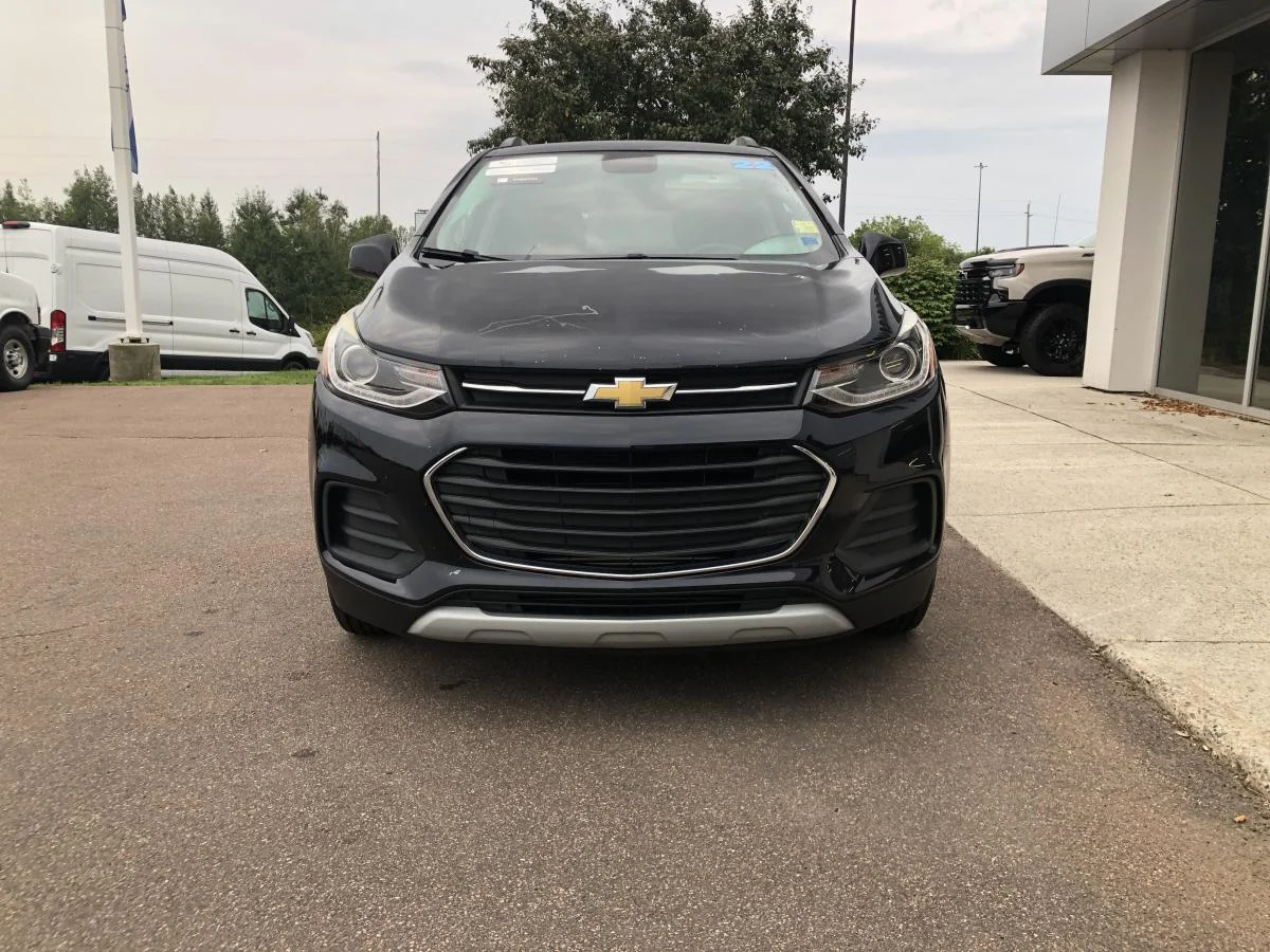 Used 2022 Blue Chevrolet Awd 4dr Lt image 4