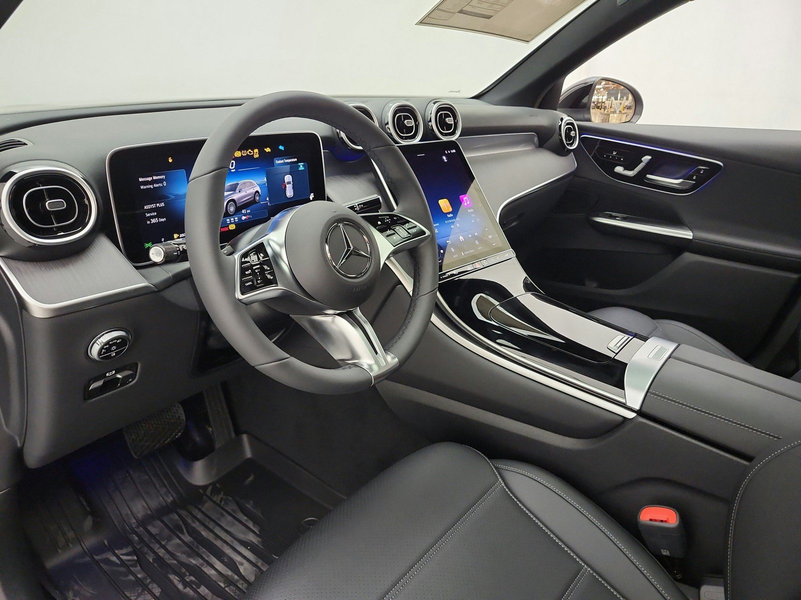 New 2026 Black Mercedes-Benz GLC 300 4MATIC® SUV image 25