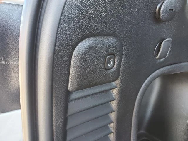 Used 2022 Bright White Clearcoat Jeep Laredo X image 29