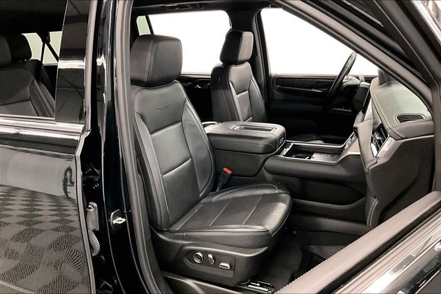 Used 2024 Onyx Black GMC Denali image 8