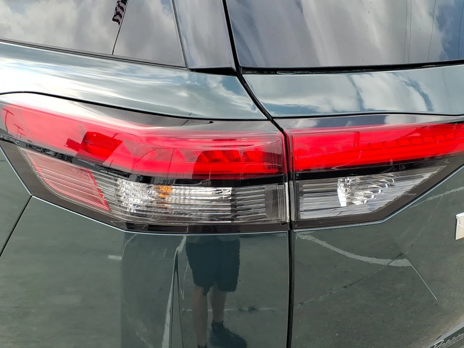 2024 Nissan Pathfinder Platinum - 9