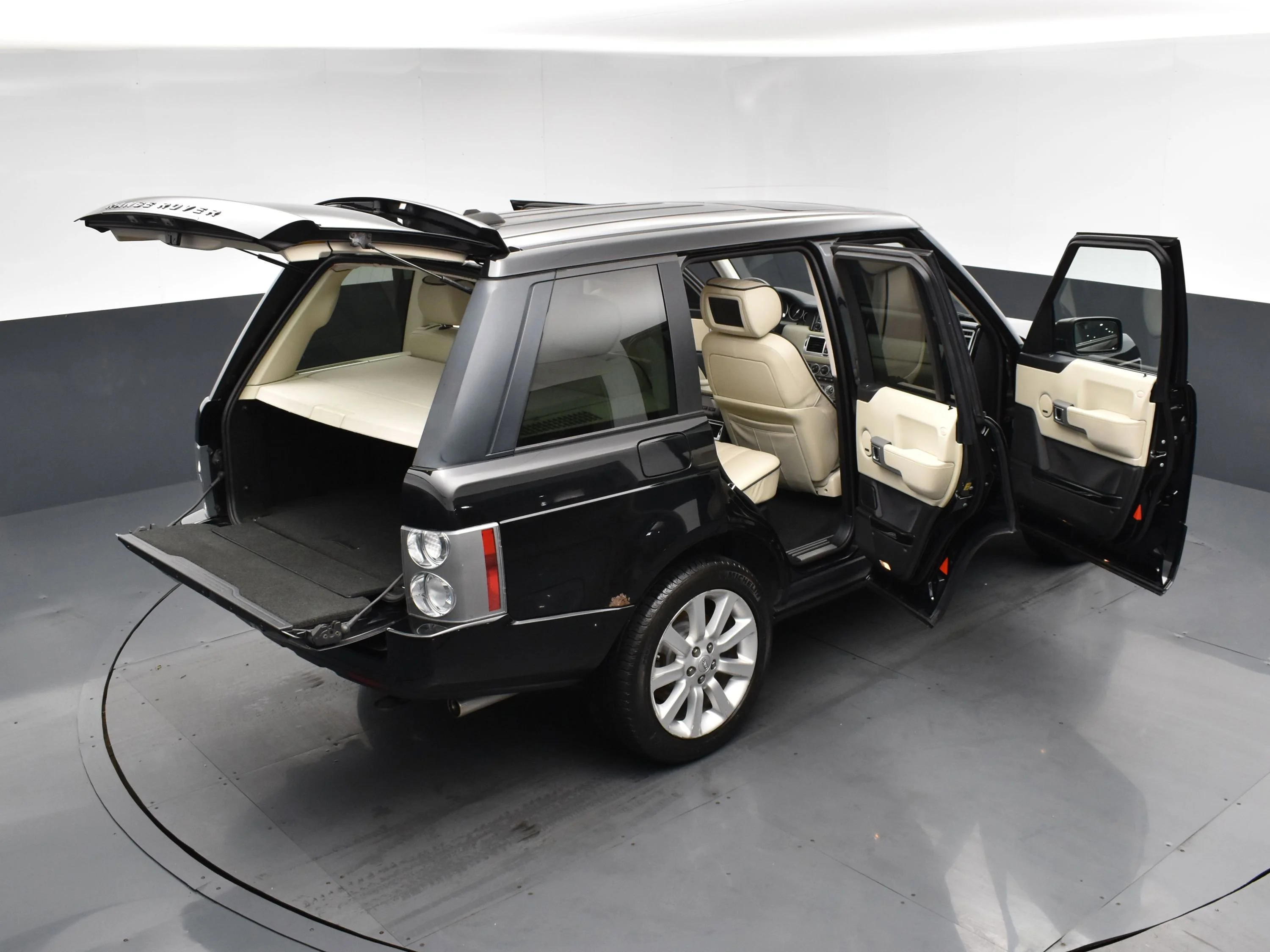 Used 2006 Java Black Land Rover SC image 29