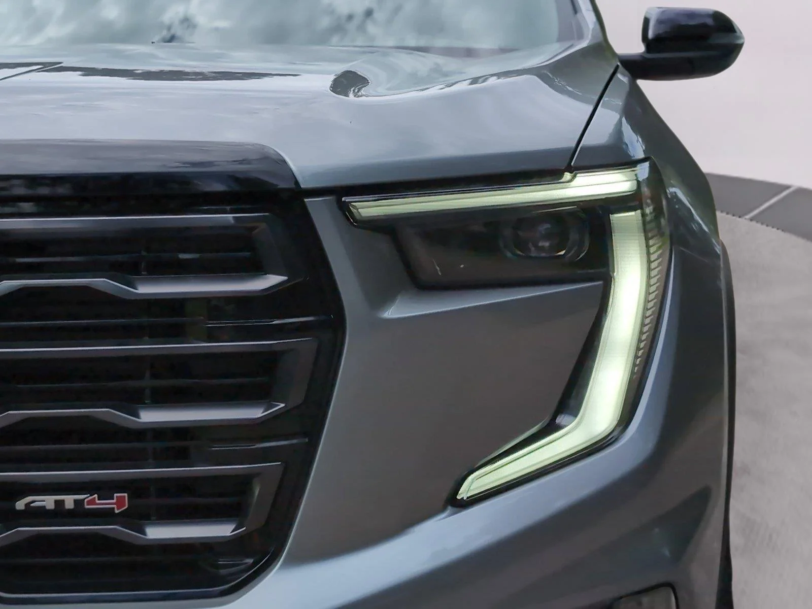 New 2026 Sterling Metallic GMC AT4 image 34