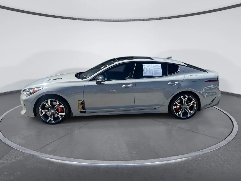 Used 2018 White Kia GT2 image 4