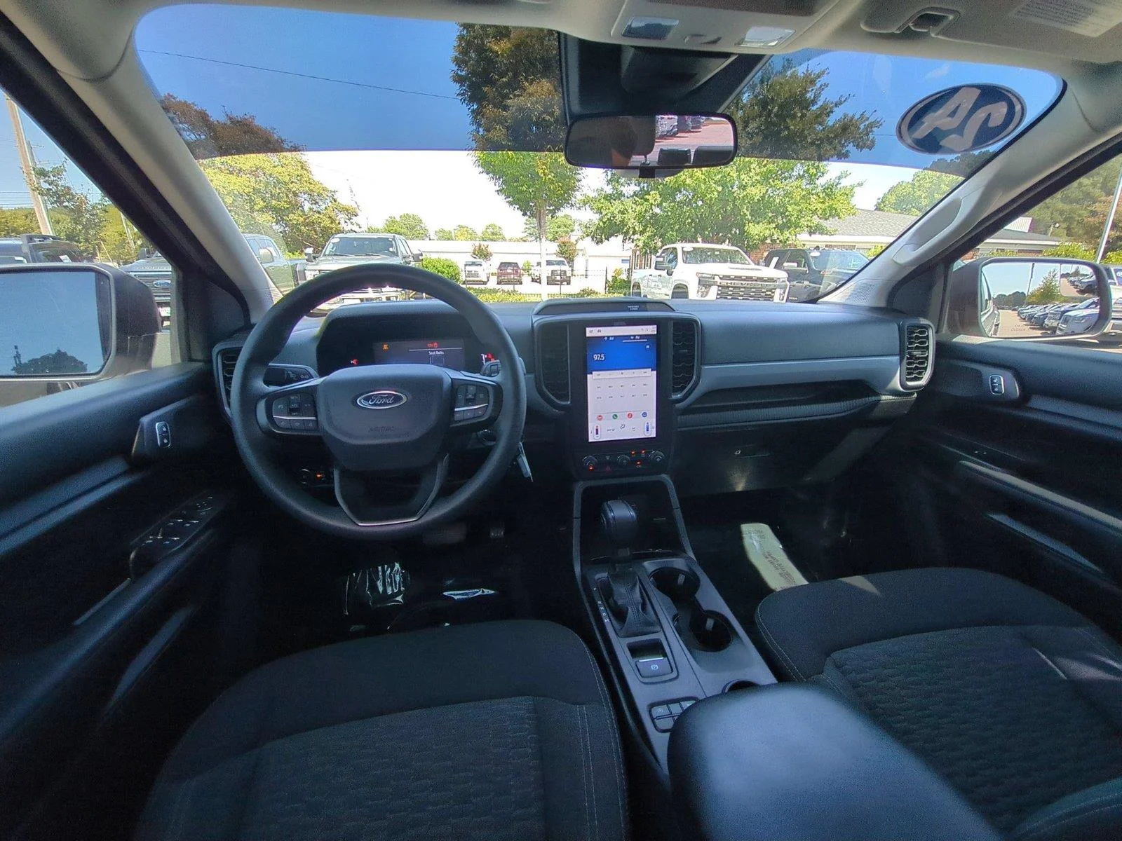 Used 2024 Cactus Gray Ford XL image 31