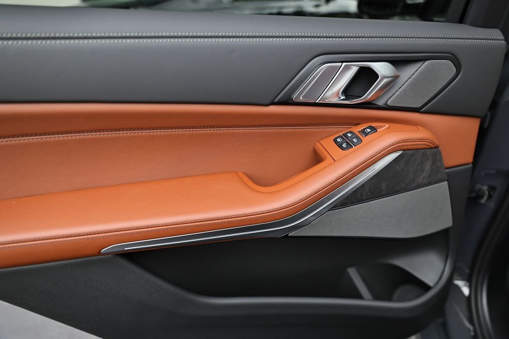 New 2027 Dravit Grey Metallic BMW xDrive40i image 24