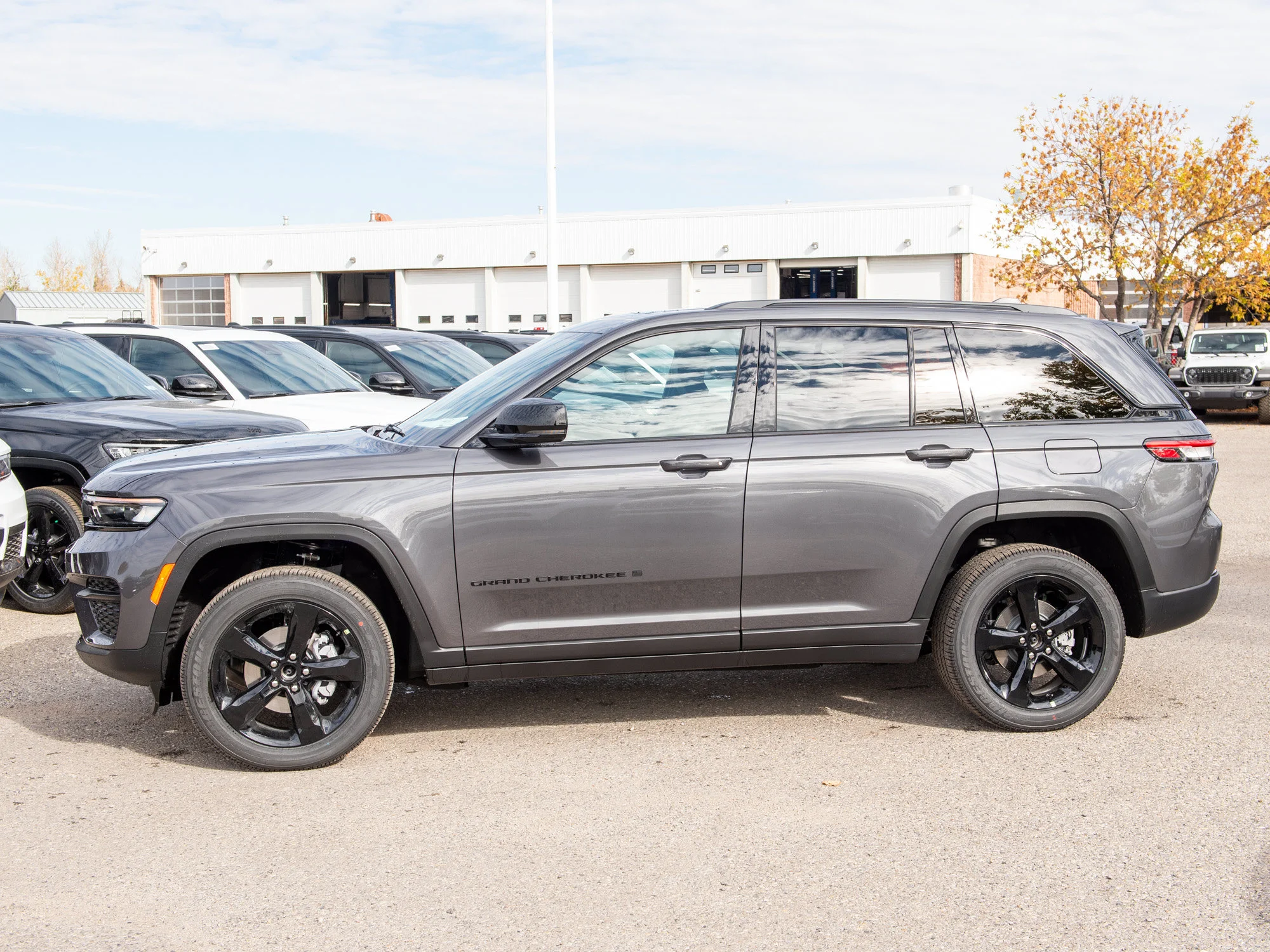 New 2025 Grey Jeep Altitude* 4x4, Sunroof, Remote Start, Heated Seats/Wheel image 2